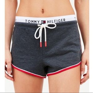 Tommy Hilfiger UO exclusive retro short